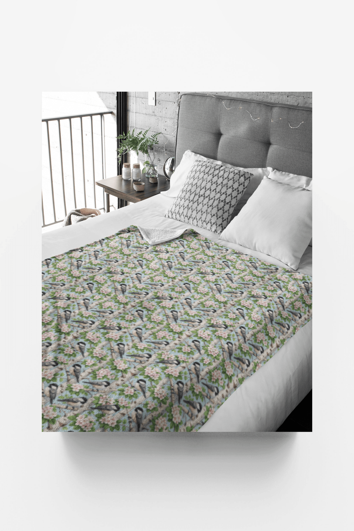 Massachusetts Flora & Fauna Sherpa Blanket - London Penny Gift Wrap