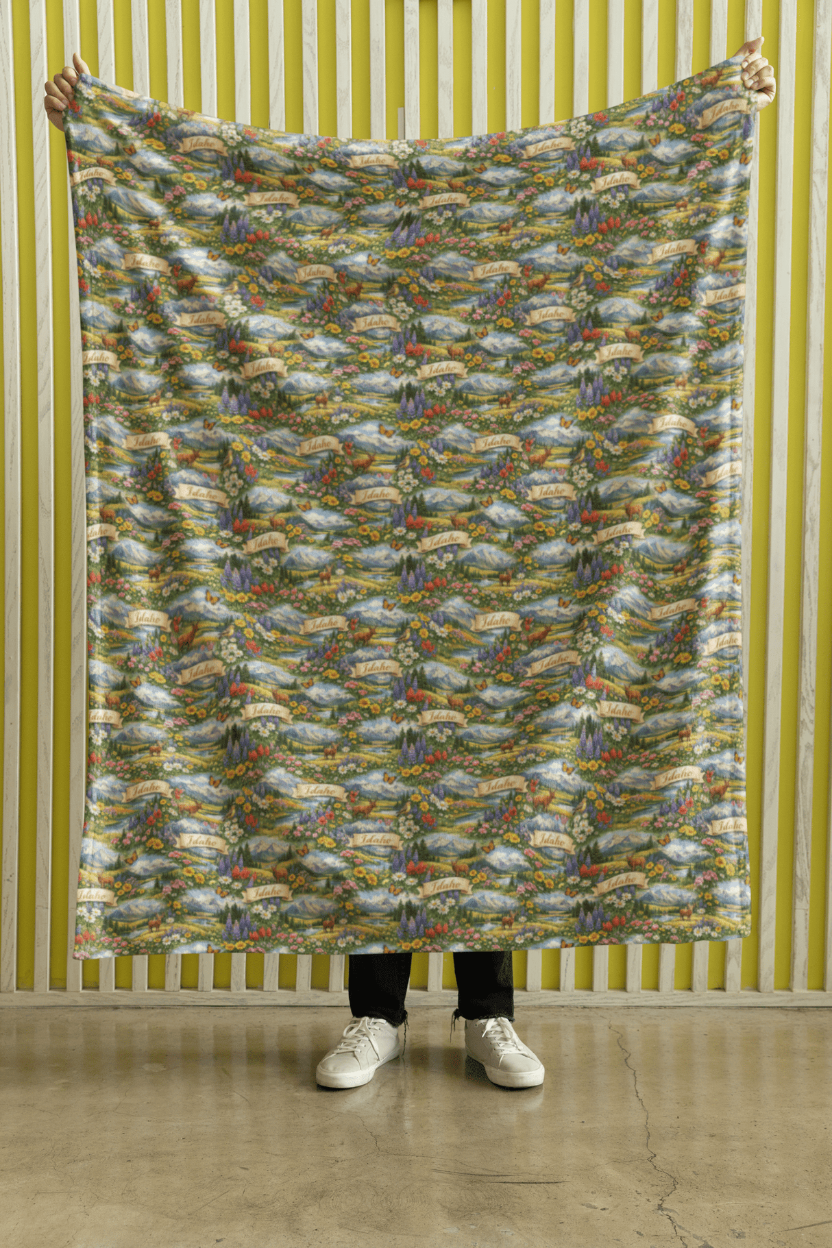Idaho Mountain Meadow Sherpa Blanket - London Penny Gift Wrap