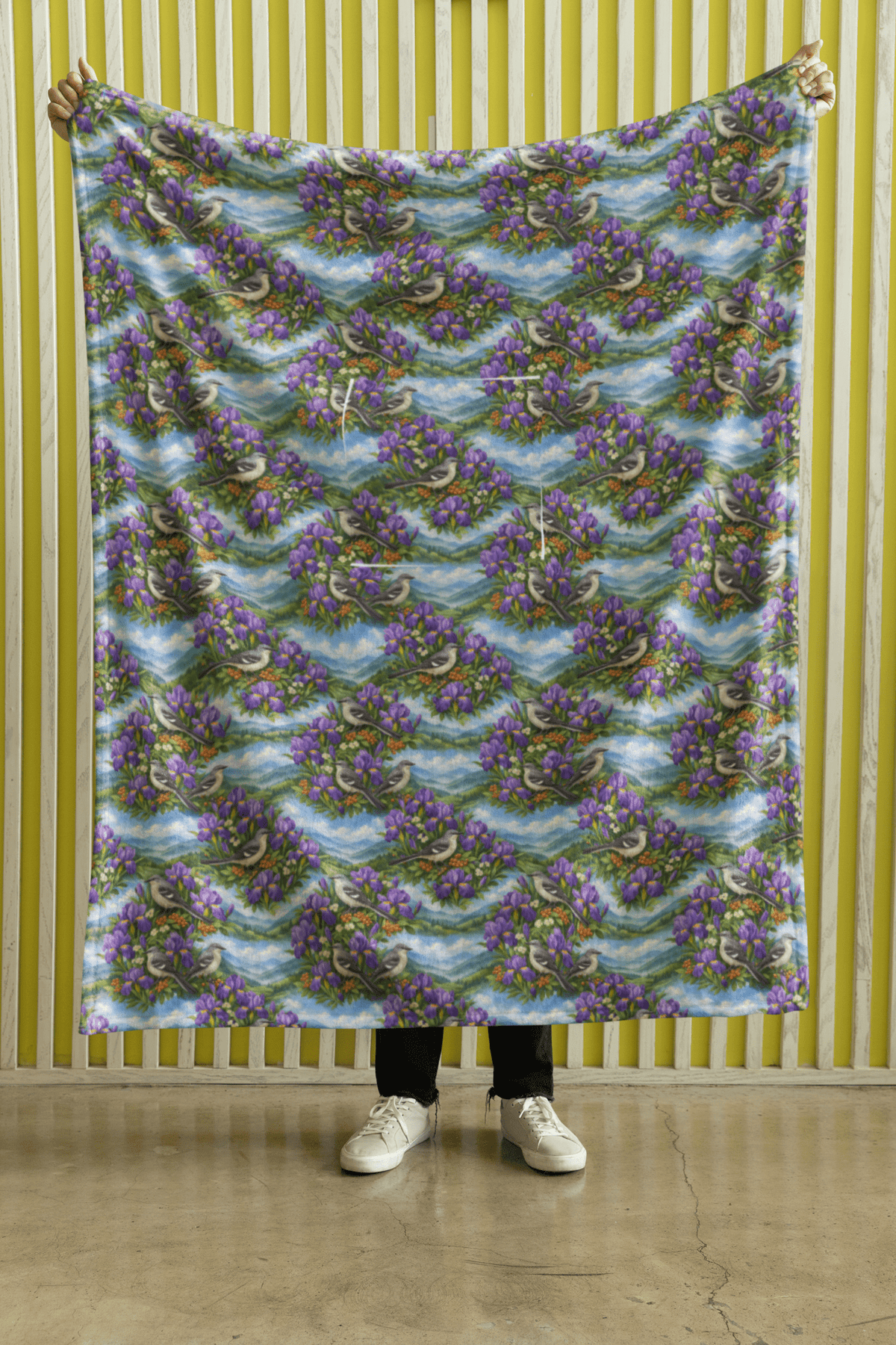 Tennessee Flora & Fauna Sherpa Blanket - London Penny Gift Wrap