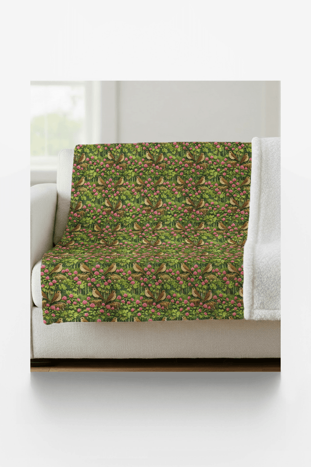 Vermont Flora & Fauna Sherpa Blanket - London Penny Gift Wrap