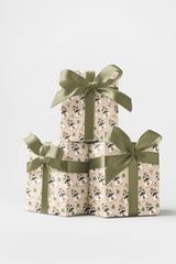 Mistletoe Kisses Wrapping Paper | Michelle Gilsey | Artist Corner - London Penny Gift Wrap