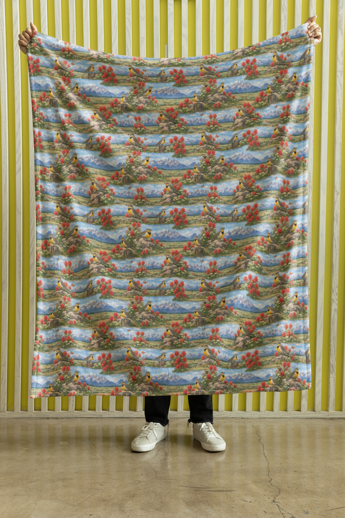 Wyoming Flora & Fauna Sherpa Blanket