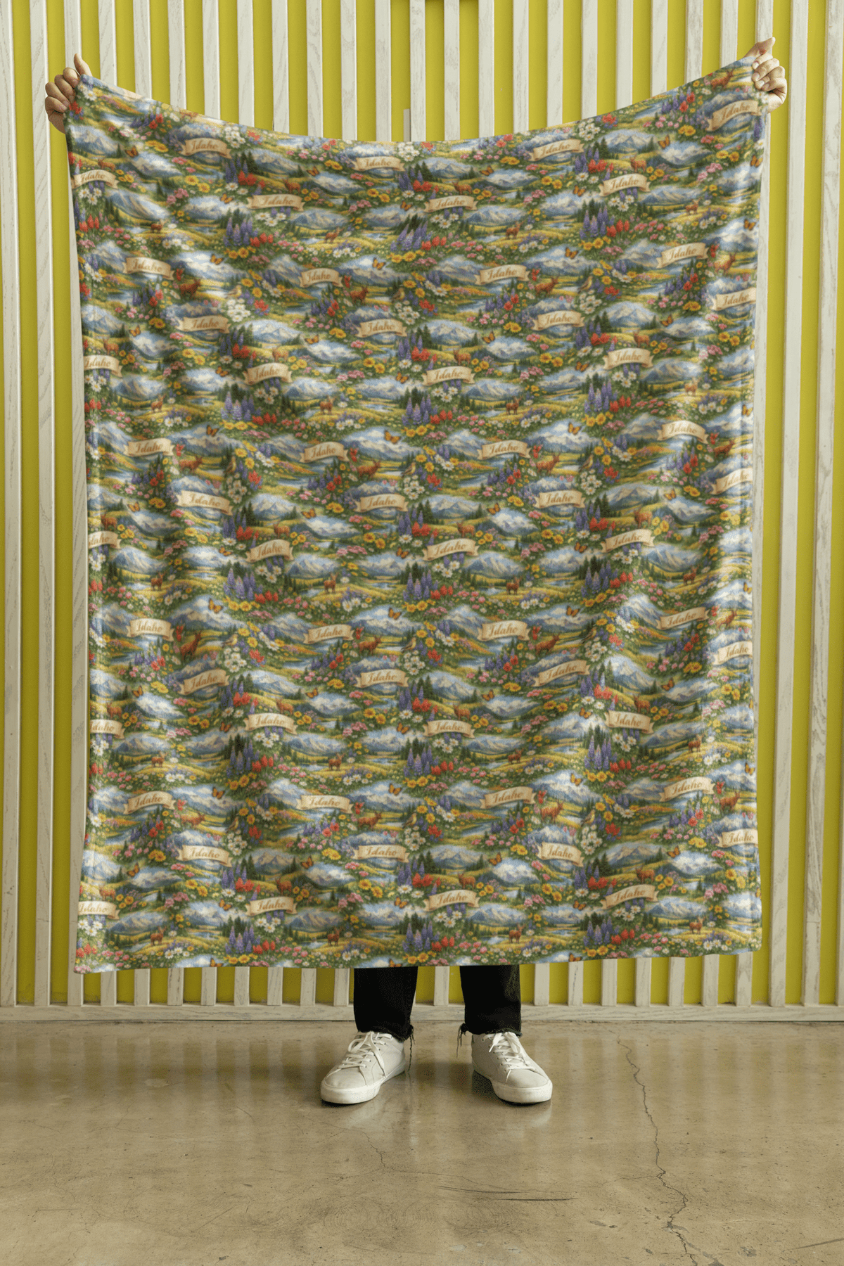 Idaho Mountain Meadow Sherpa Blanket - London Penny Gift Wrap