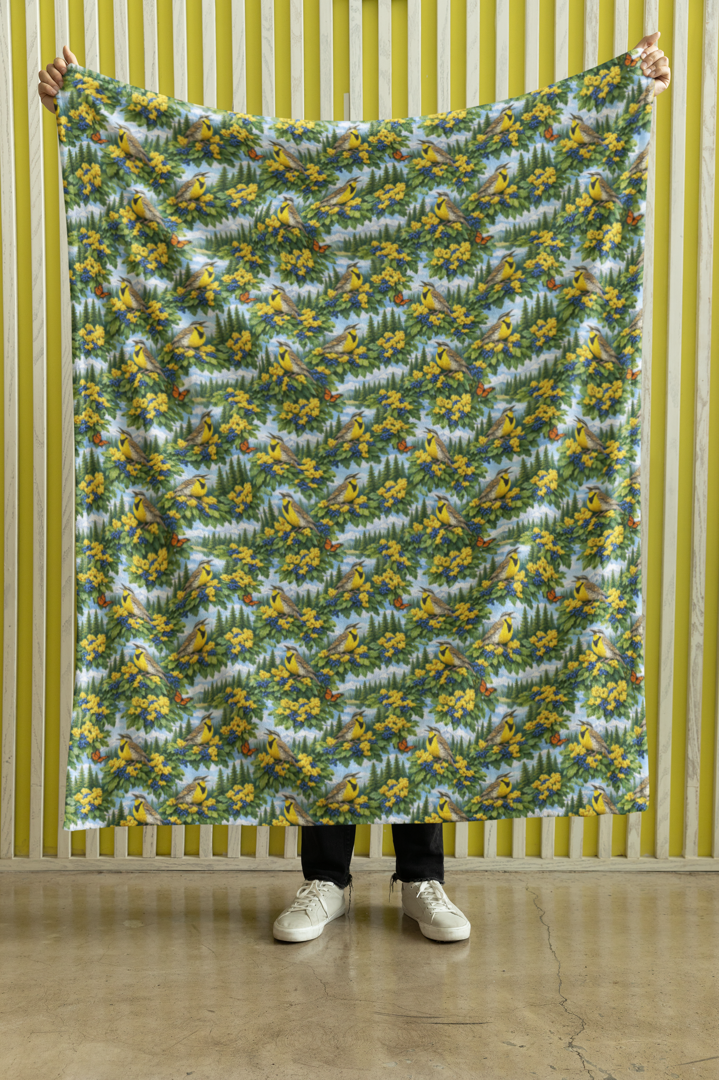 Oregon Flora & Fauna Sherpa Blanket