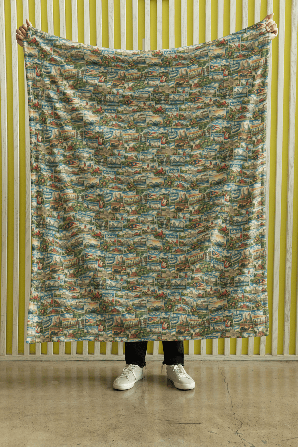 Ohio Postcard Memories Sherpa Blanket - London Penny Gift Wrap