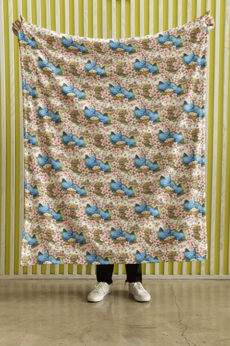 Delaware Flora & Fauna Sherpa Blanket - London Penny Gift Wrap
