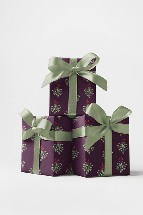 Merry Mistletoe - London Penny Gift Wrap